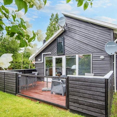 5 Person Holiday Home In ホーフブルグ エクステリア 写真
